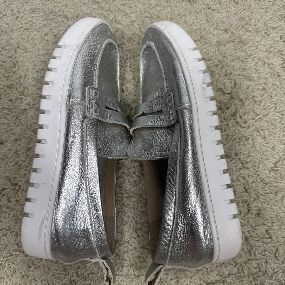 Vionic Uptown Silver Metallic Leather Slip On Comfort Loafers Women's 7M Bling